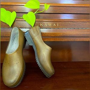 Plasticana Gardana clogs size 7